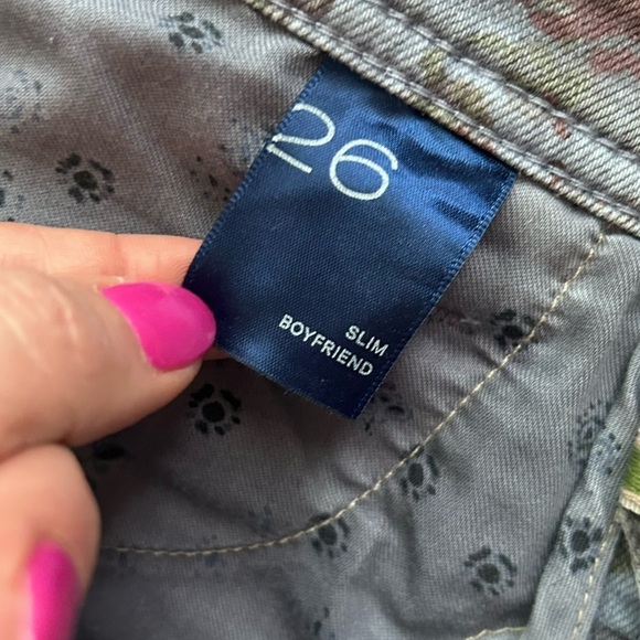 Anthropologie Pilcro Slim Boyfriend Jeans in Floral Print Faded Blue Sz 26 - Picture 10 of 10